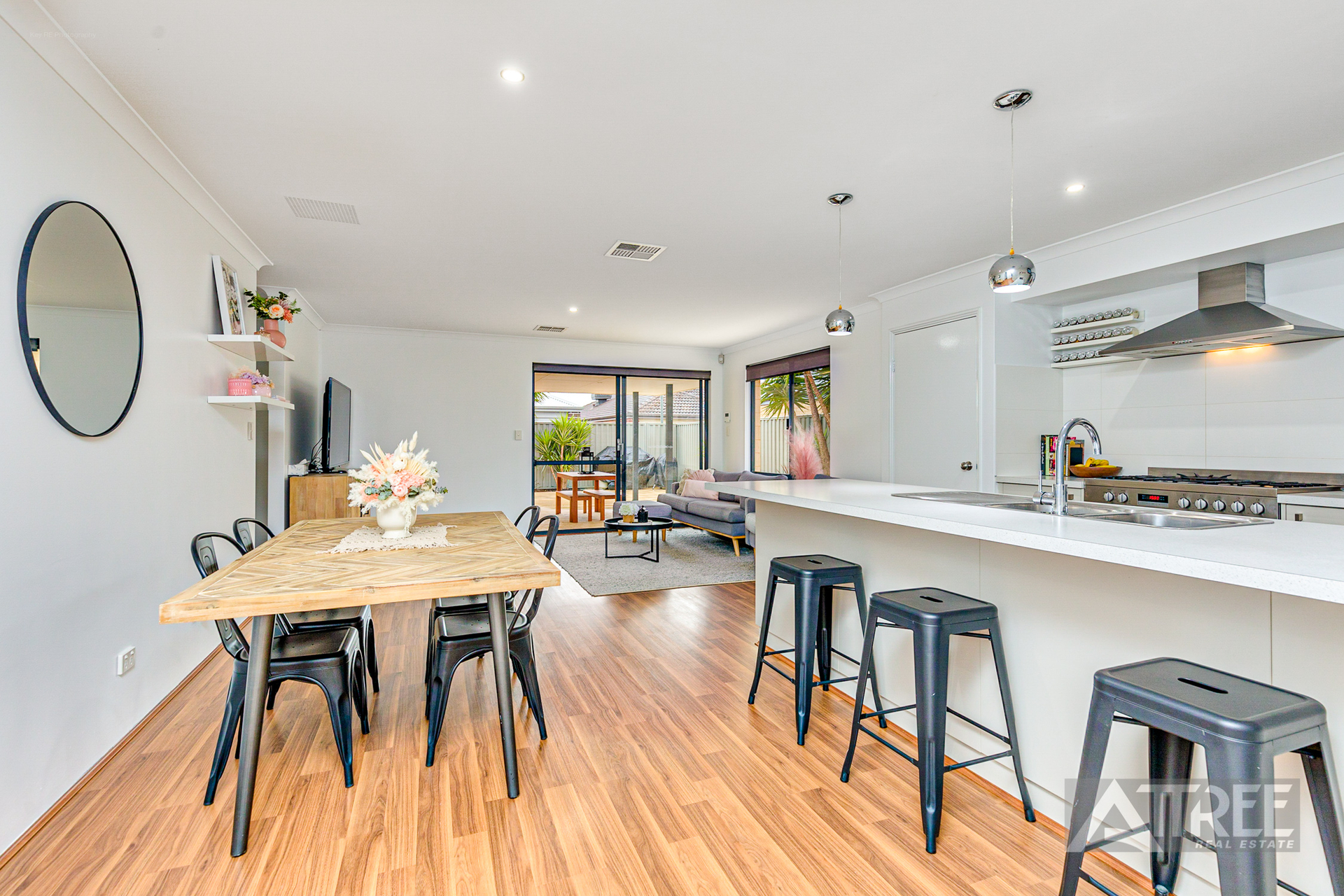 328 Skeet Road, Harrisdale WA 6112