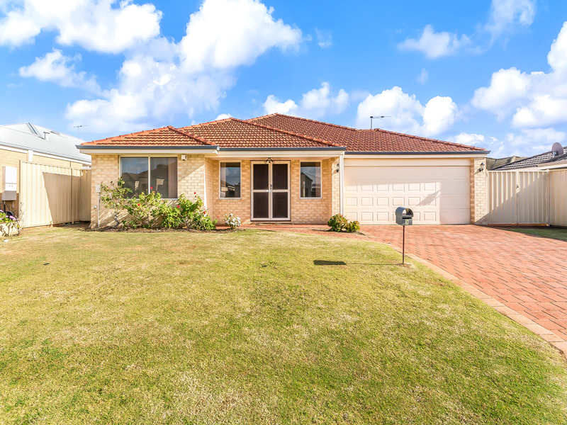 3 Janz Pass, Canning Vale WA 6155