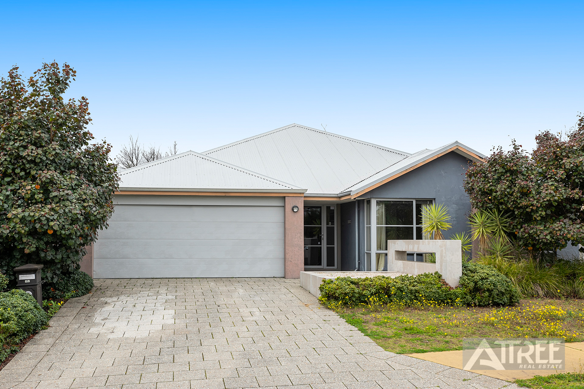 15 Edgehill Walk, Piara Waters WA 6112