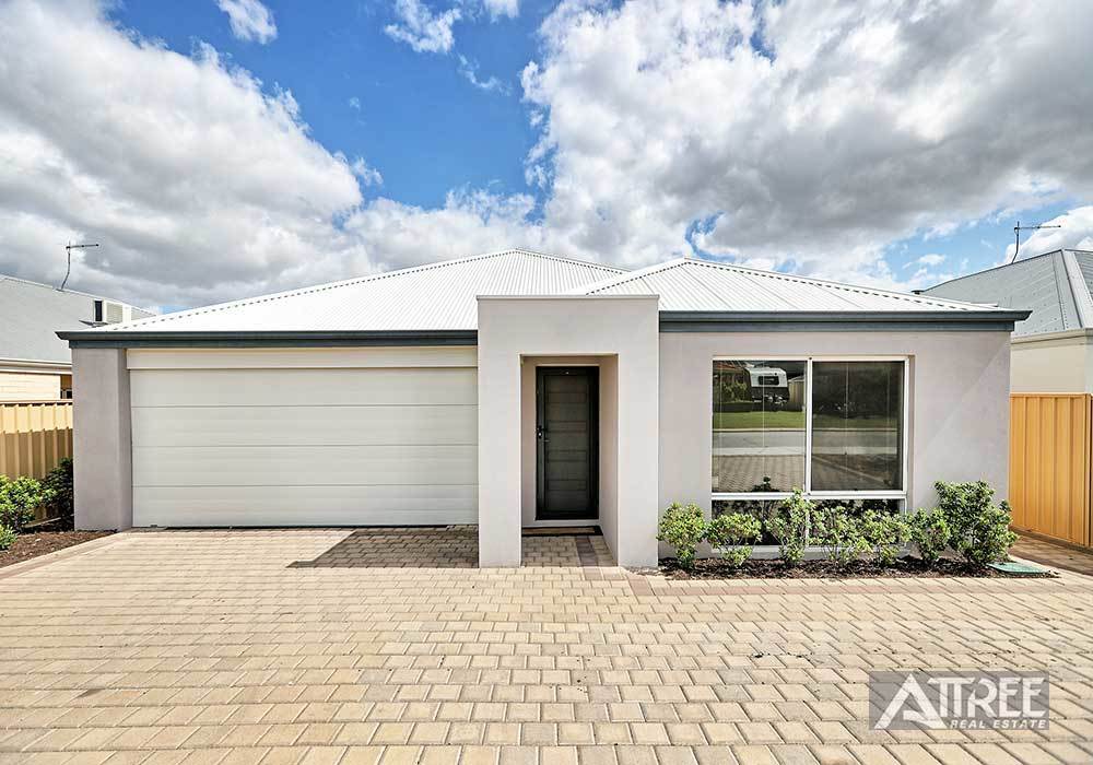 15 Ashdown Parade, Canning Vale WA 6155