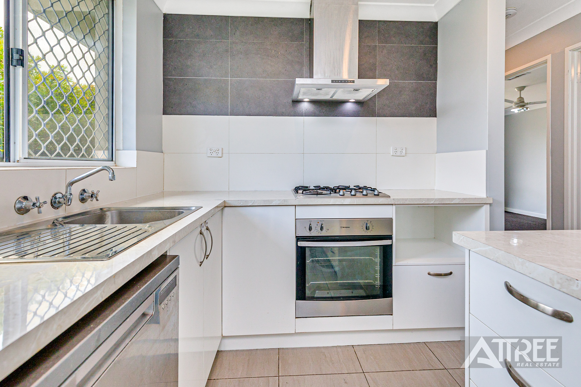 Listing image for 8 Tomlinson Place, Armadale  WA  6112