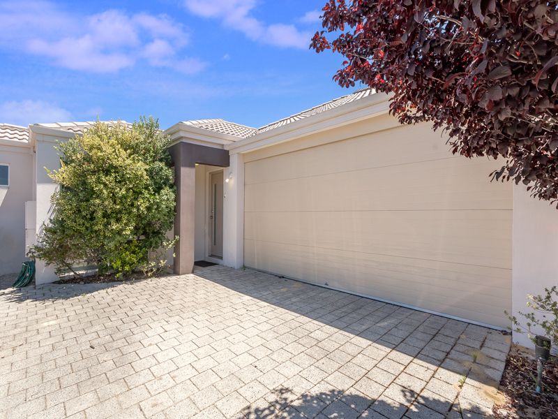 Listing image for 2/5 Bantam Link, Southern River  WA  6110