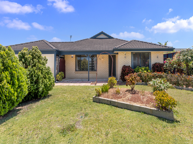 55 Seville Drive, Seville Grove WA 6112