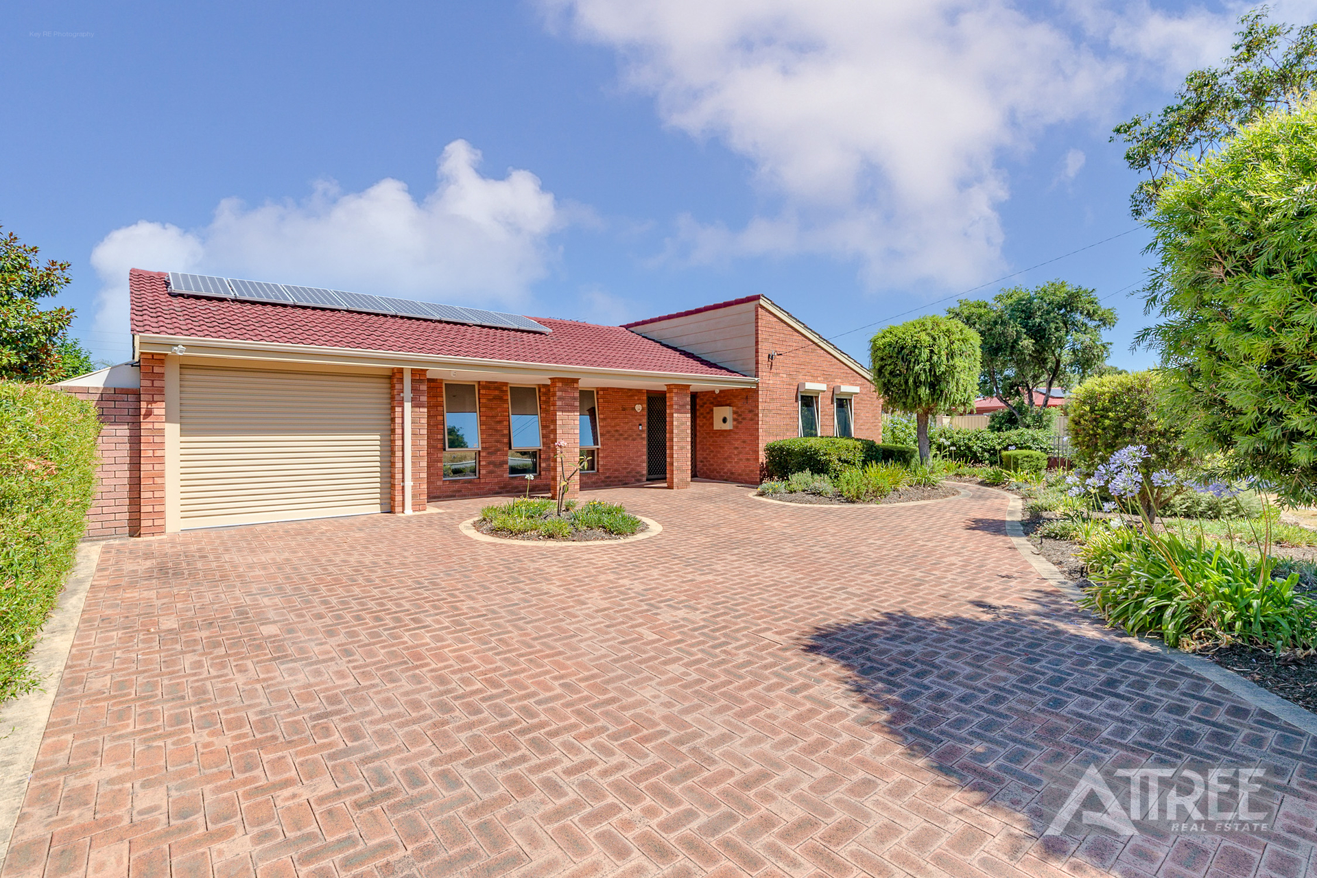 Listing image for 4 Starick Way, Gosnells  WA  6110