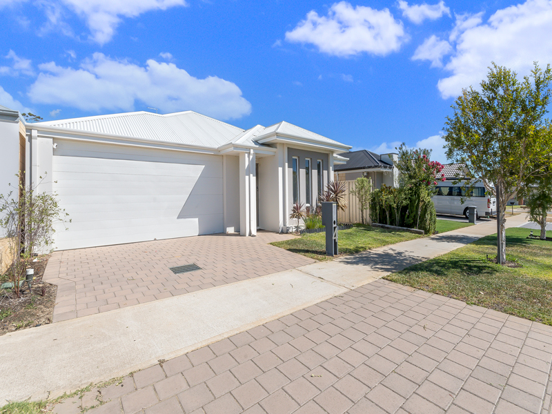 Listing image for 4 Jarvis Road, Haynes  WA  6112
