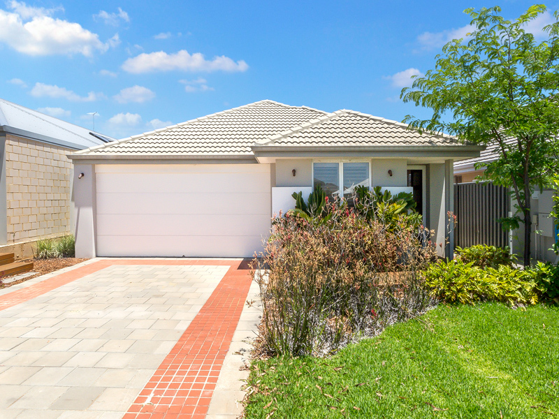 10 Harvard Way, Wellard WA 6170