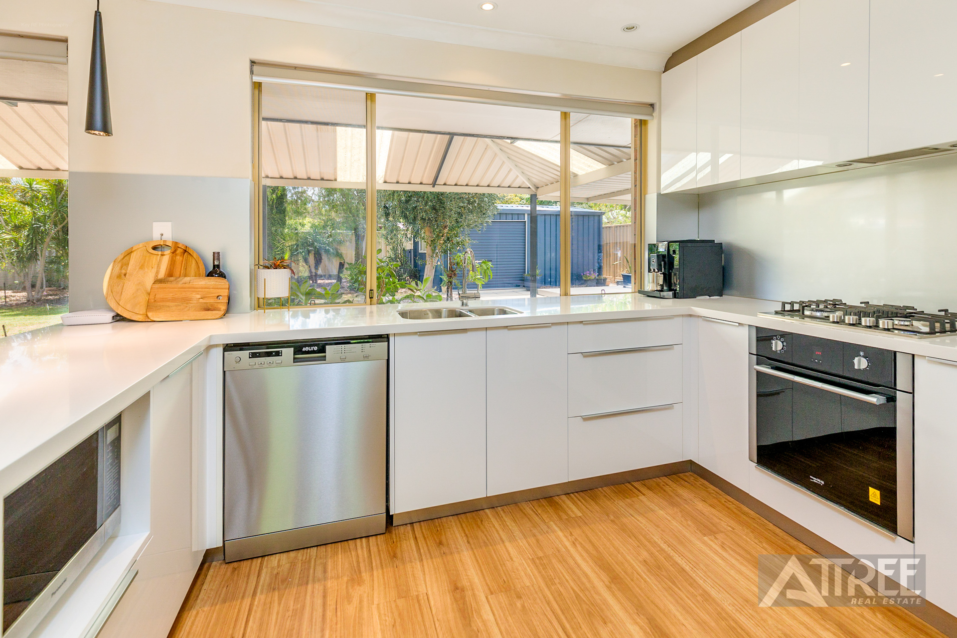 Listing image for 9 Camelot Court, Thornlie  WA  6108