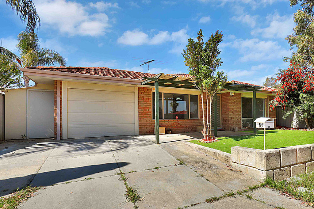 18 Navel Close, Seville Grove WA 6112