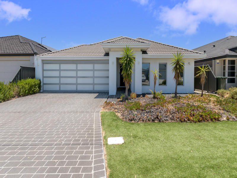 12 Karinga Way, Harrisdale WA 6112