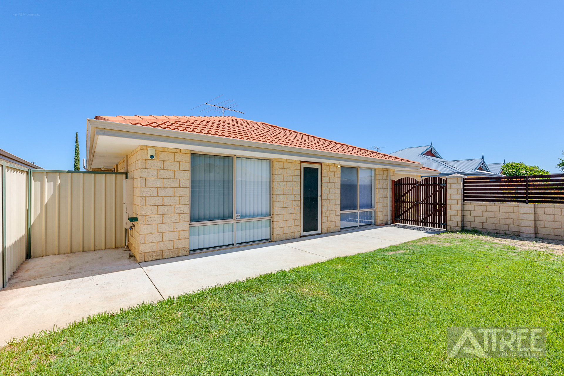 305 Westfield Road, Seville Grove WA 6112