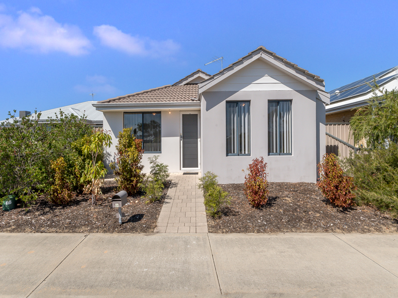 7 Torino Crescent, Piara Waters WA 6112