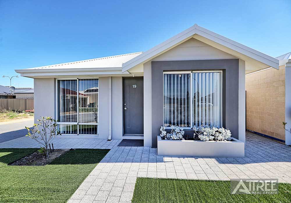 Listing image for 19 Sweetgum Way, Piara Waters  WA  6112