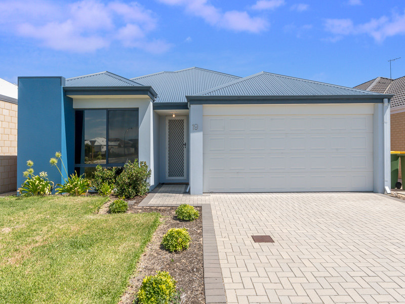 19 Lexington Avenue, Hilbert WA 6112