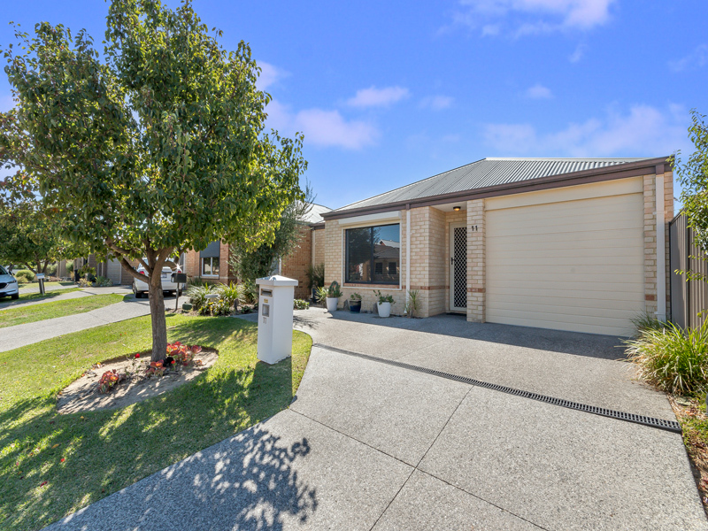 Listing image for 11 Warrilow Loop, Canning Vale  WA  6155