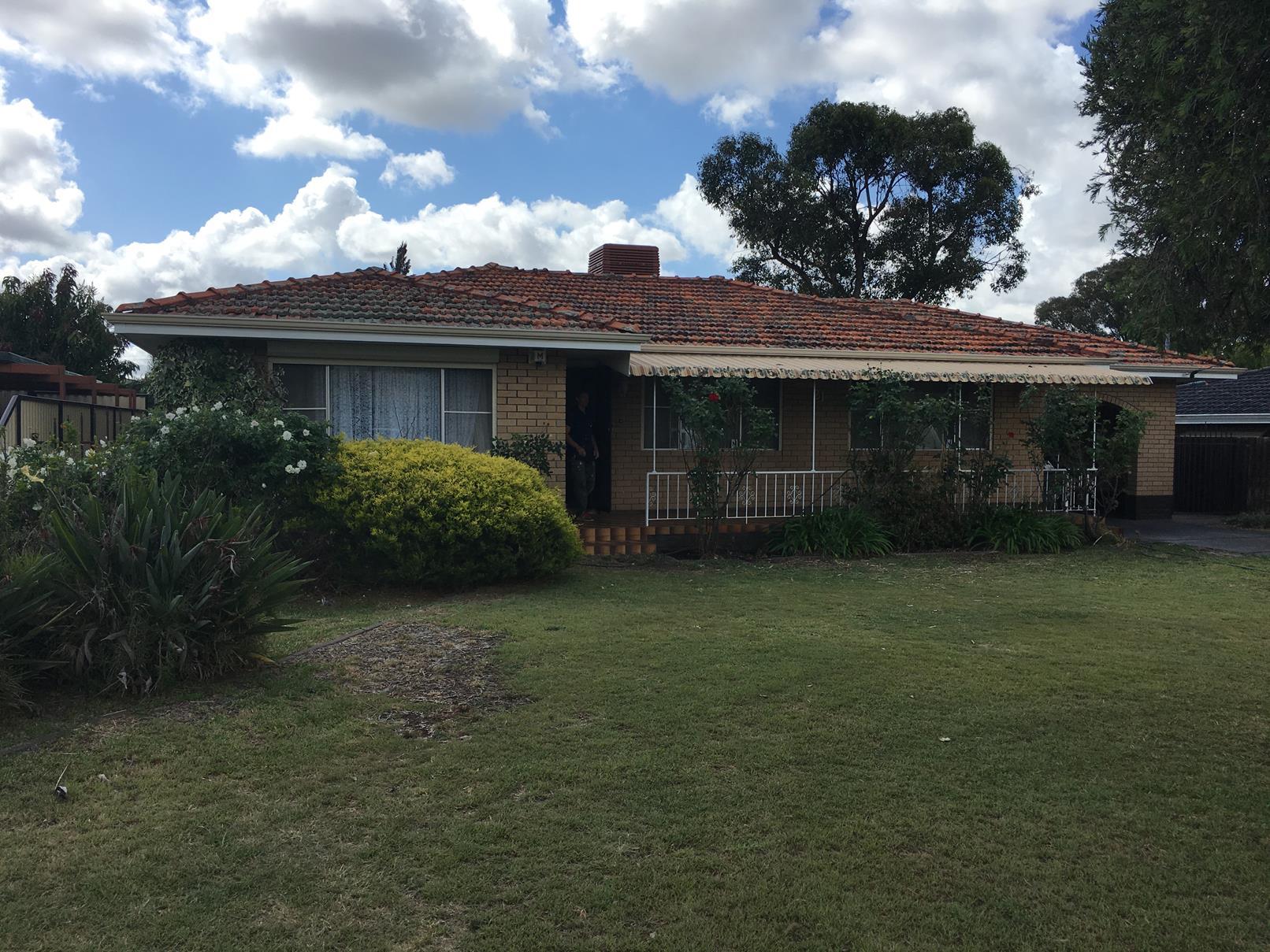 21 Currawong Way, Thornlie WA 6108