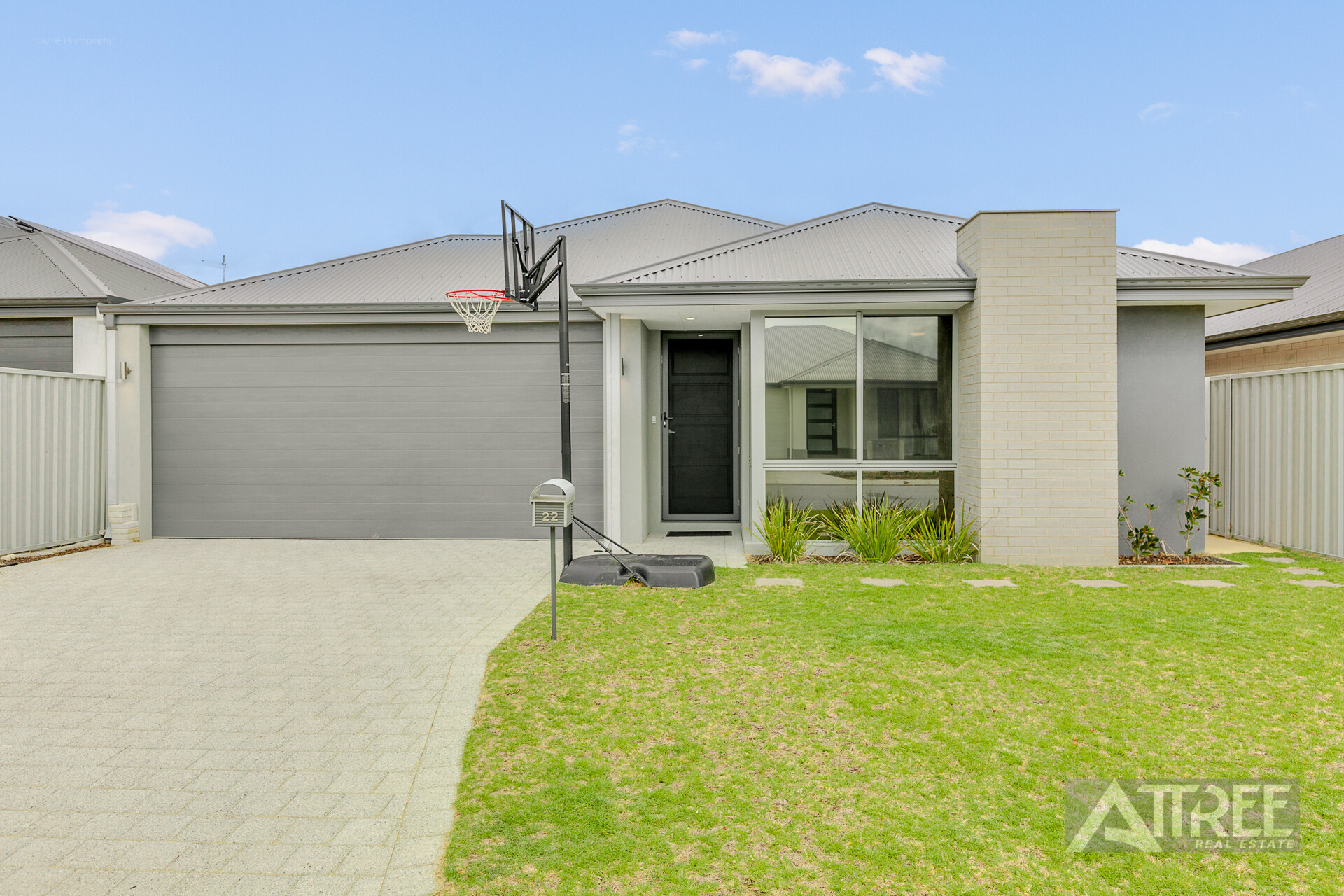 22 Sorrento Road, Piara Waters WA 6112