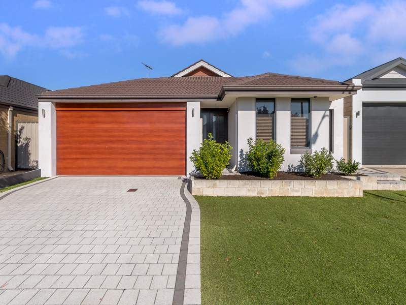 Listing image for 18 Warrilow Loop, Canning Vale  WA  6155