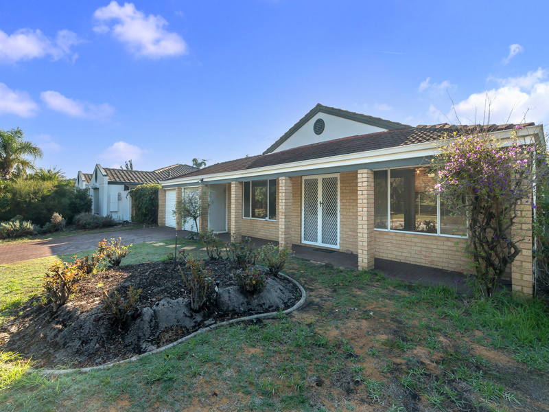 Listing image for 31 Warratah Boulevard, Canning Vale  WA  6155