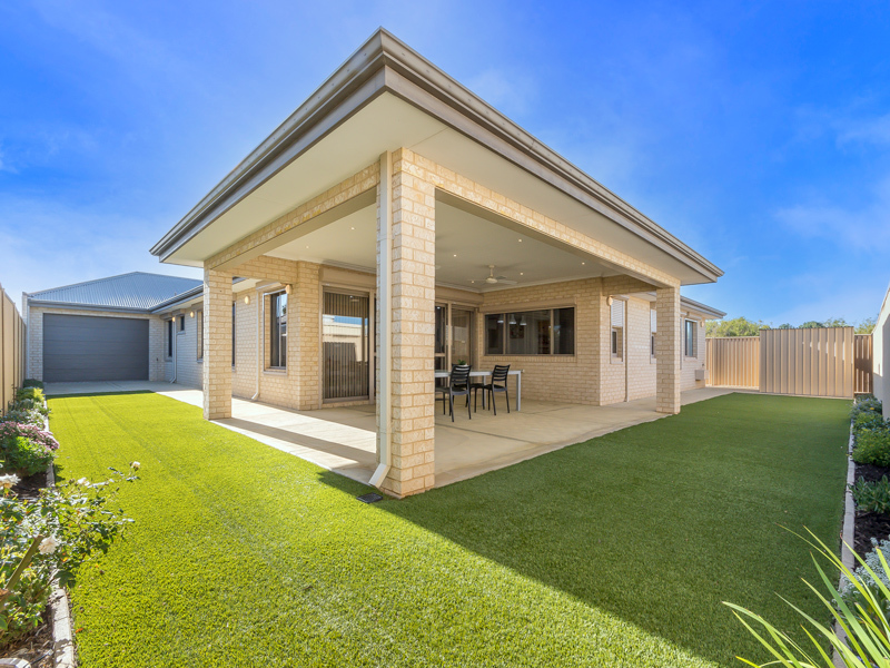 170 Castlewood Parkway, Southern River WA 6110