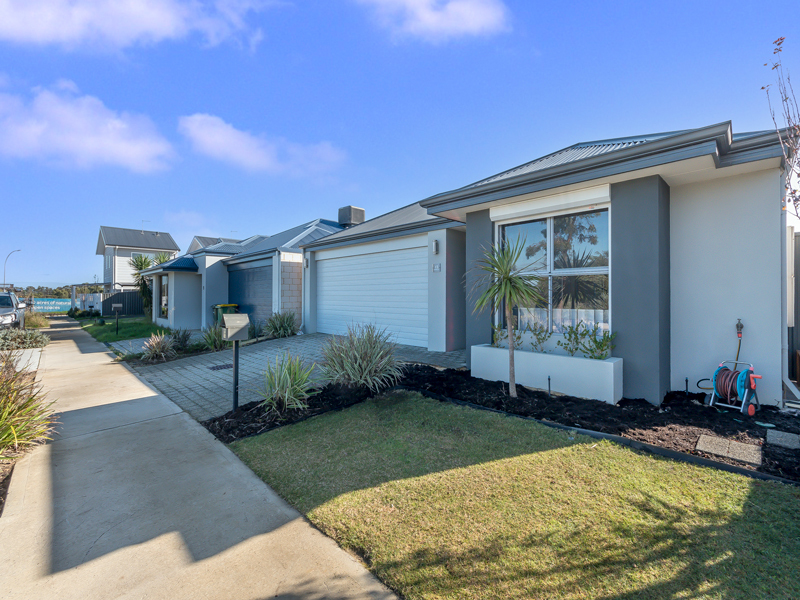 13 Friston Street, Hilbert WA 6112