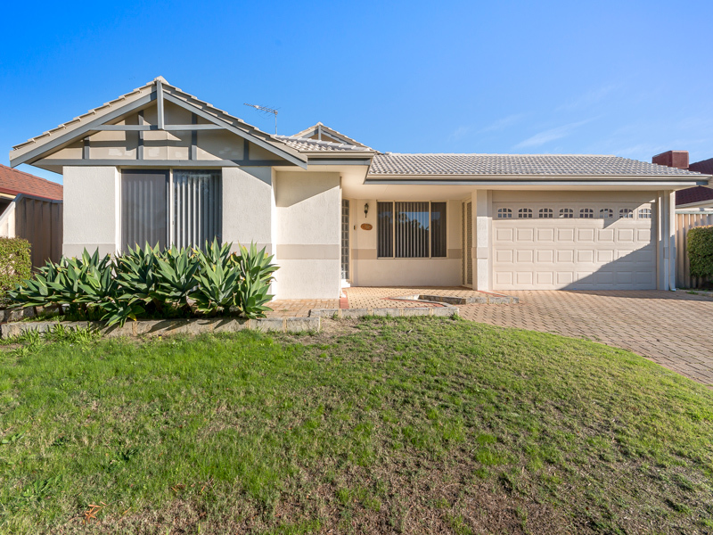 16 Aster Court, Thornlie WA 6108