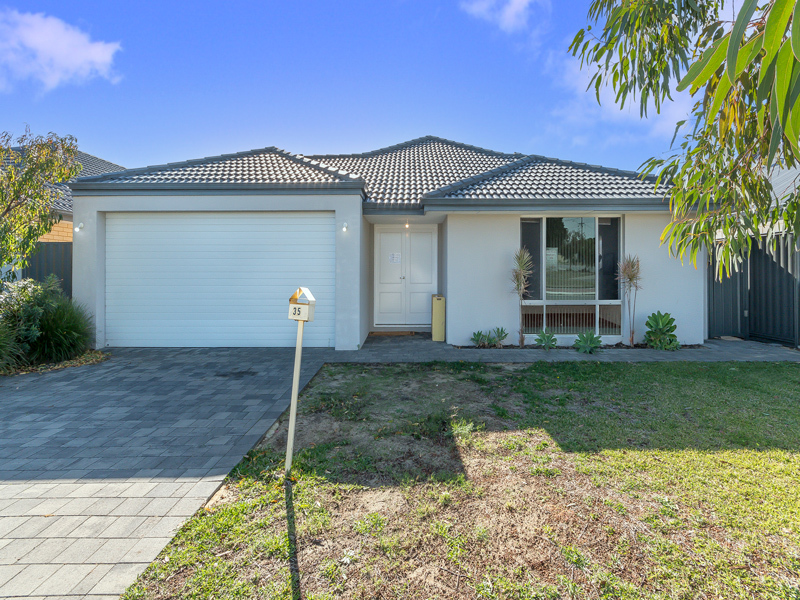 Listing image for 35 Nesbit Drive, Haynes  WA  6112