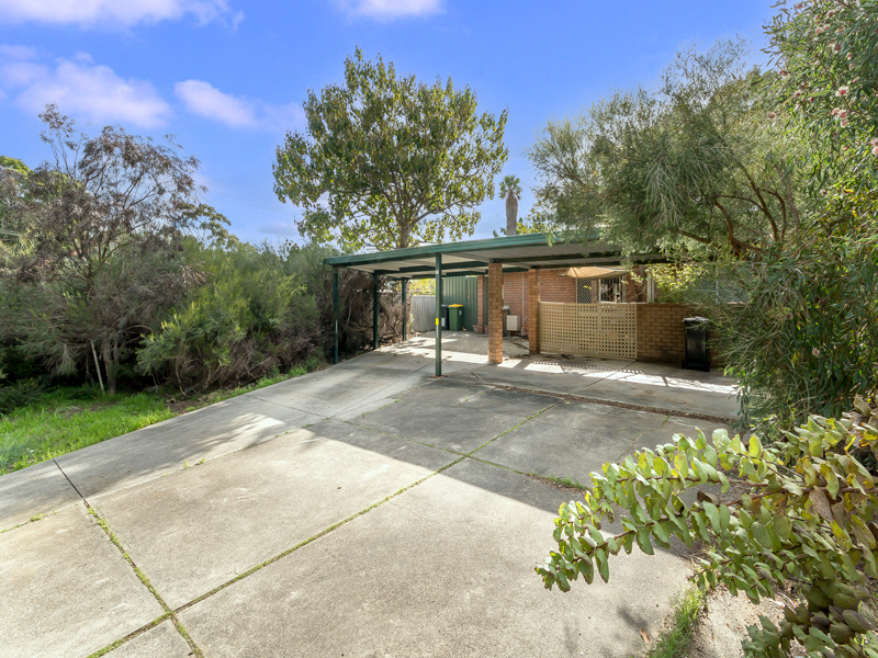 12 Redross Court, Armadale WA 6112
