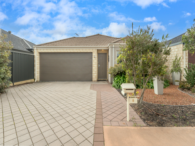 8 Olsen Bend, Harrisdale WA 6112