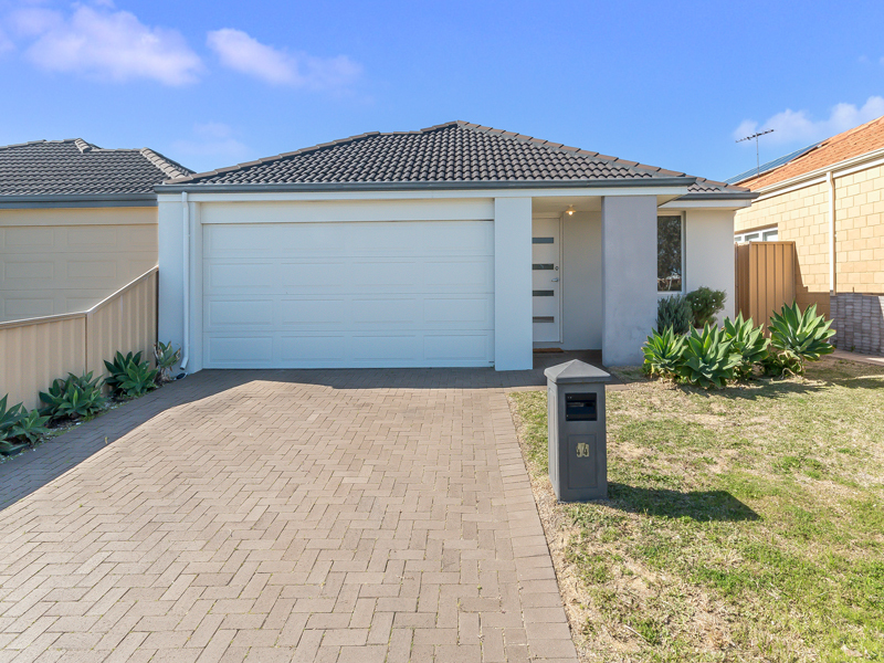 44 Middle Parkway, Canning Vale WA 6155