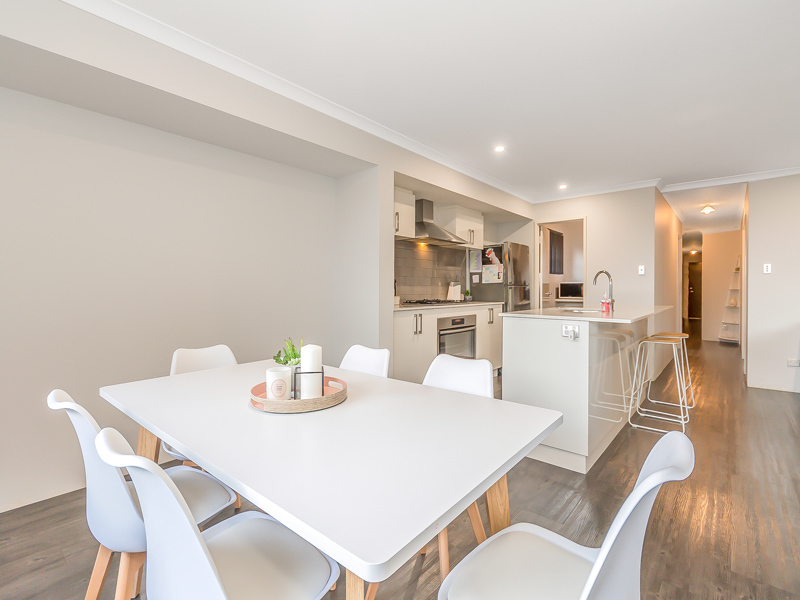 Listing image for 8 Boranup Rise, Piara Waters  WA  6112