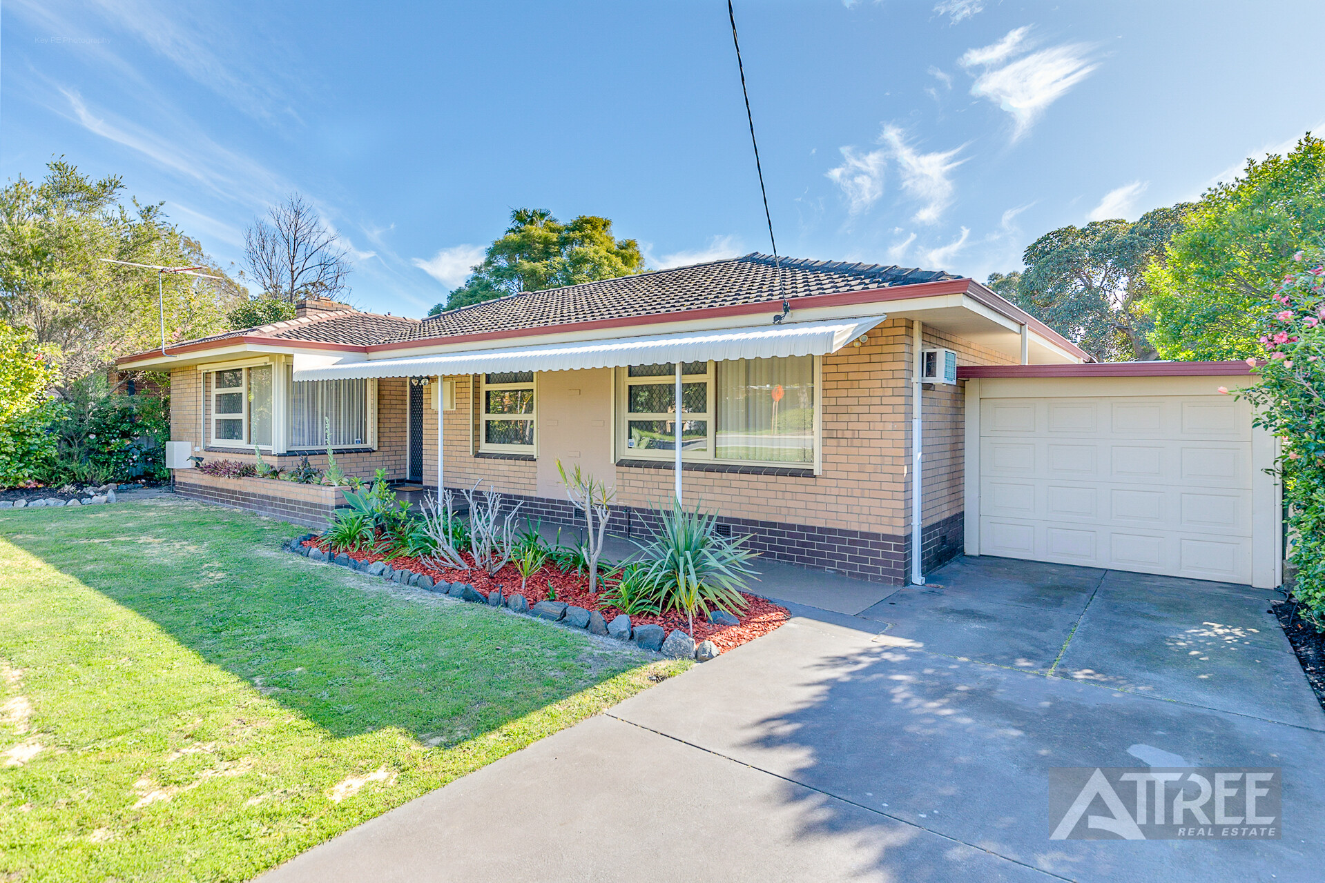 21 Slee Avenue, Kelmscott WA 6111