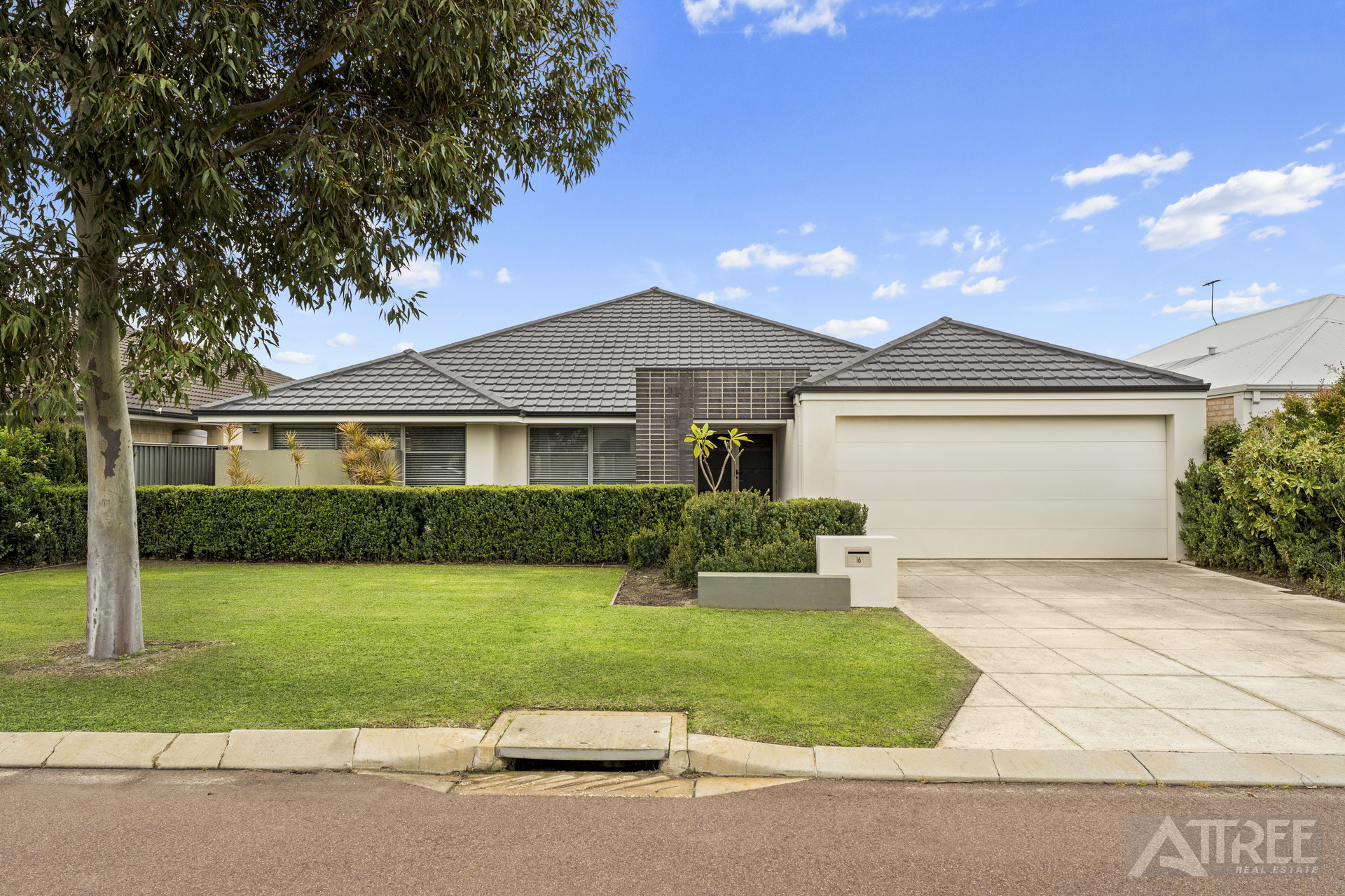 16 Whitehorse Drive, Harrisdale WA 6112