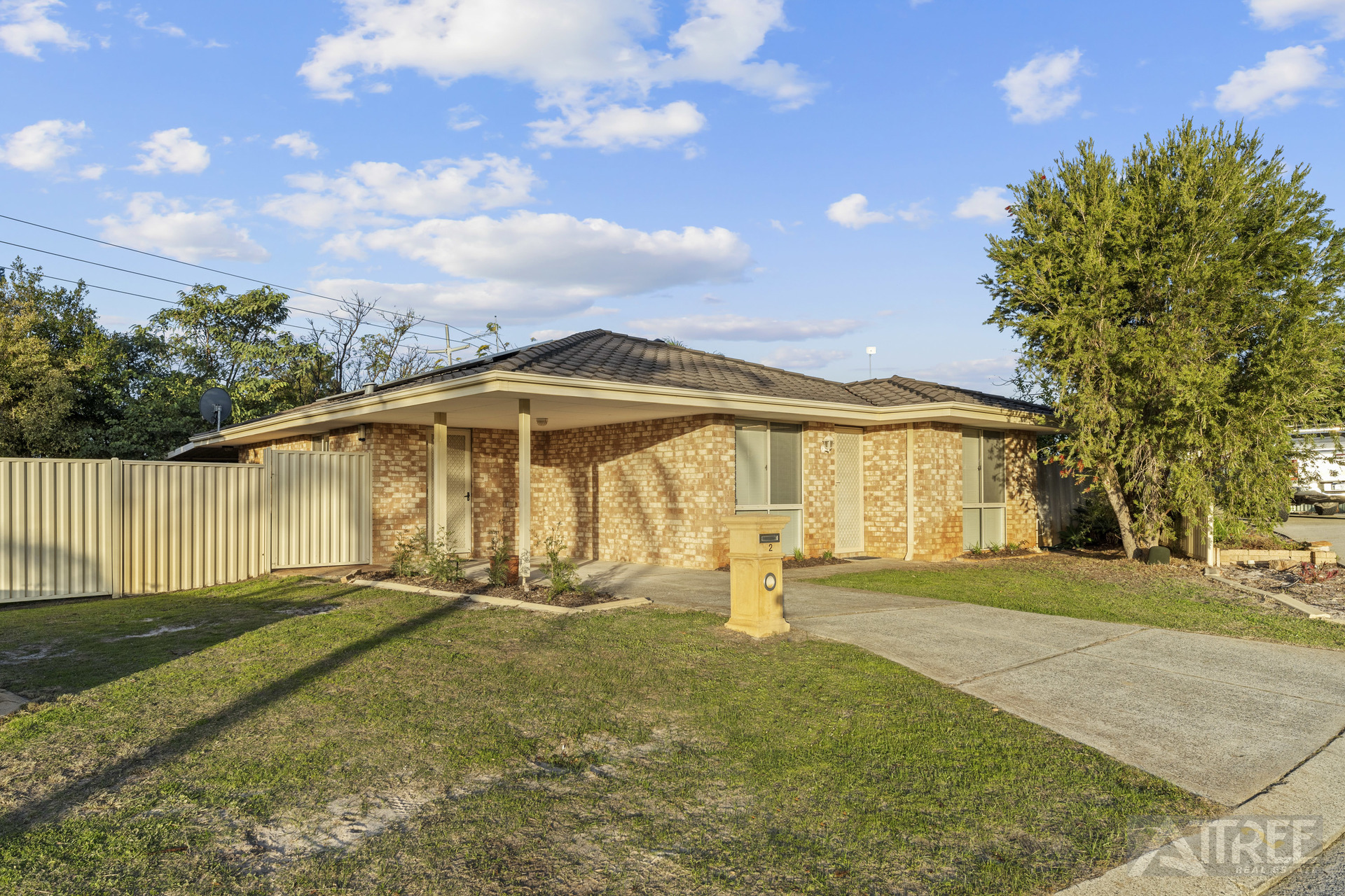 2 Reichel Place, Huntingdale WA 6110