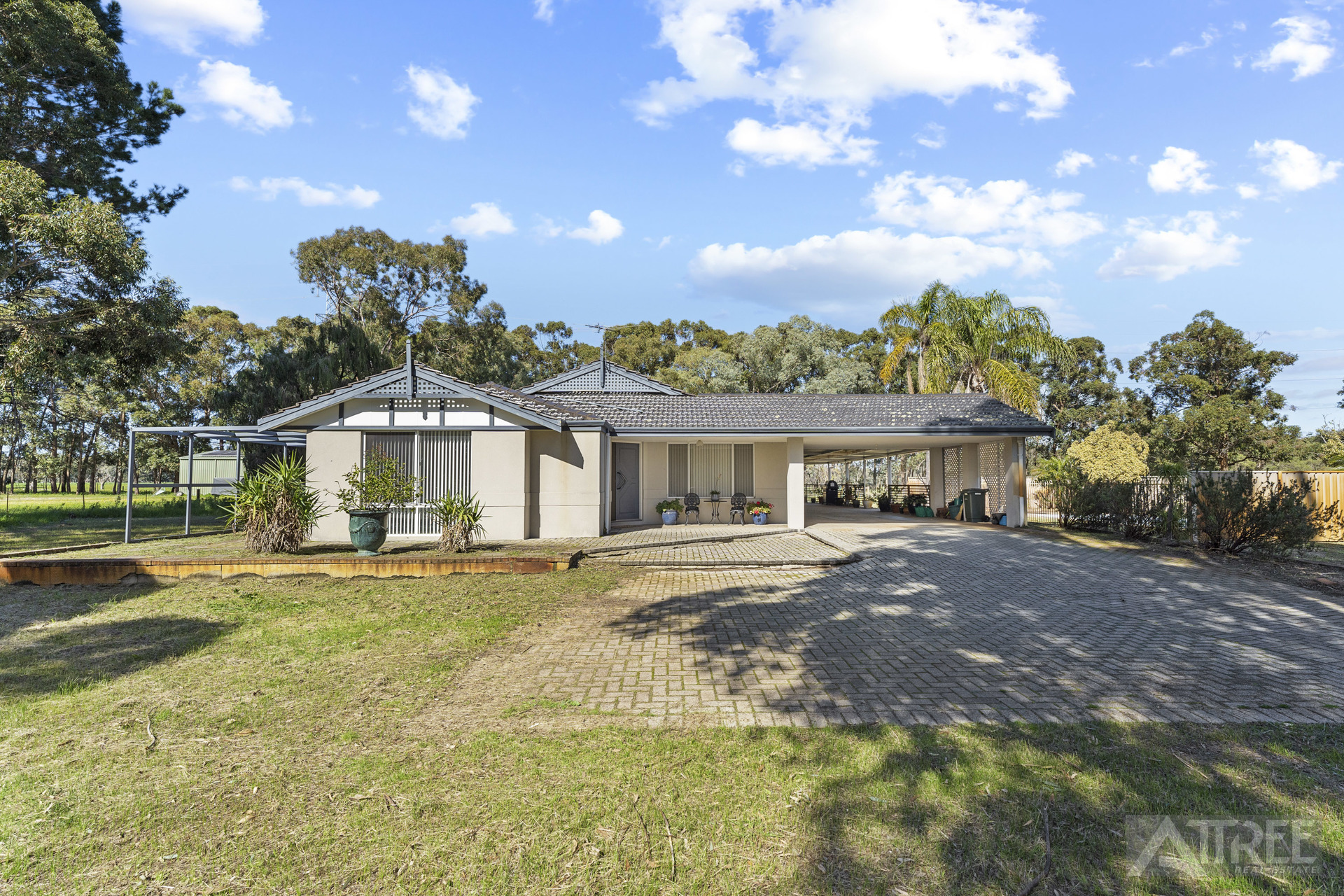 Listing image for 35 Old Dairy Court, Oakford  WA  6121