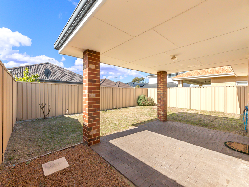 Listing image for 44 Middle Parkway, Canning Vale  WA  6155