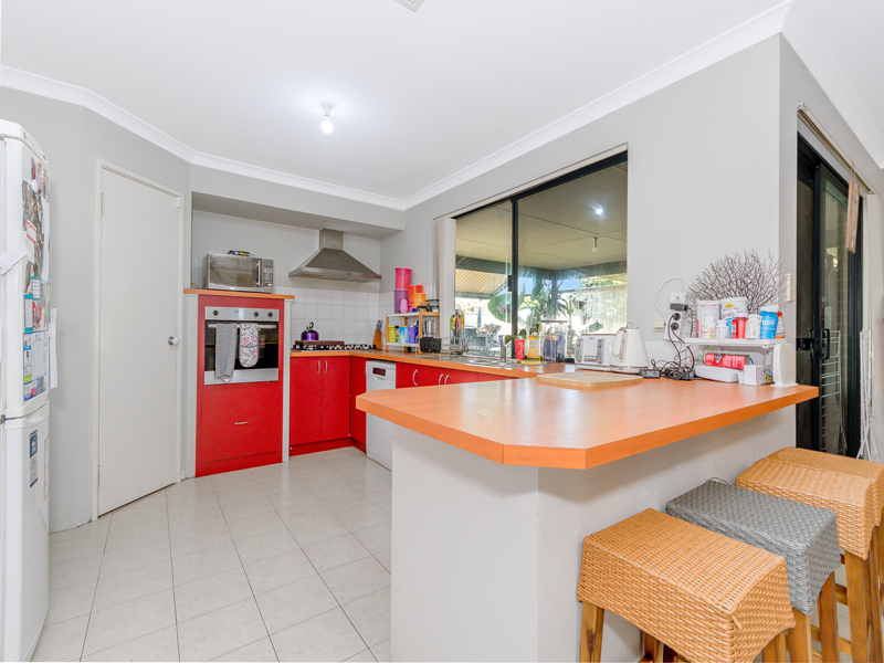 Listing image for 5 Hutt Way, Gosnells  WA  6110