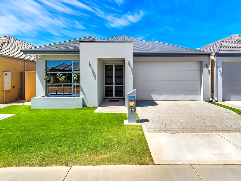 10 Avni Lane, Thornlie WA 6108