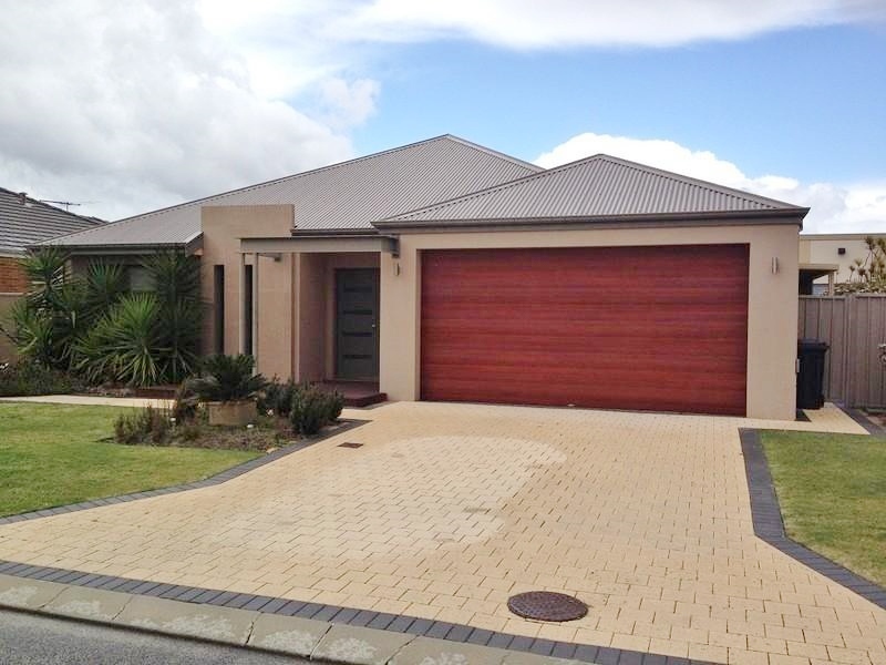 Listing image for 25 Caversham Bend, Southern River  WA  6110