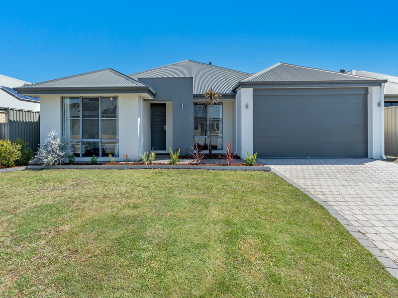 7 Leroy Way, Piara Waters WA 6112