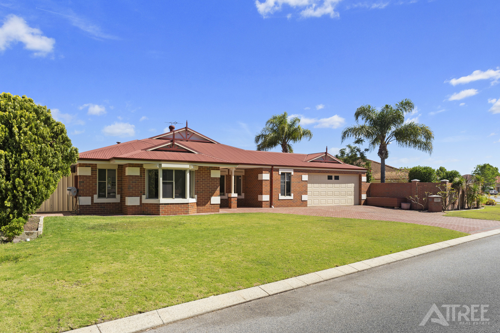 Listing image for 12 Solway Green, Canning Vale  WA  6155