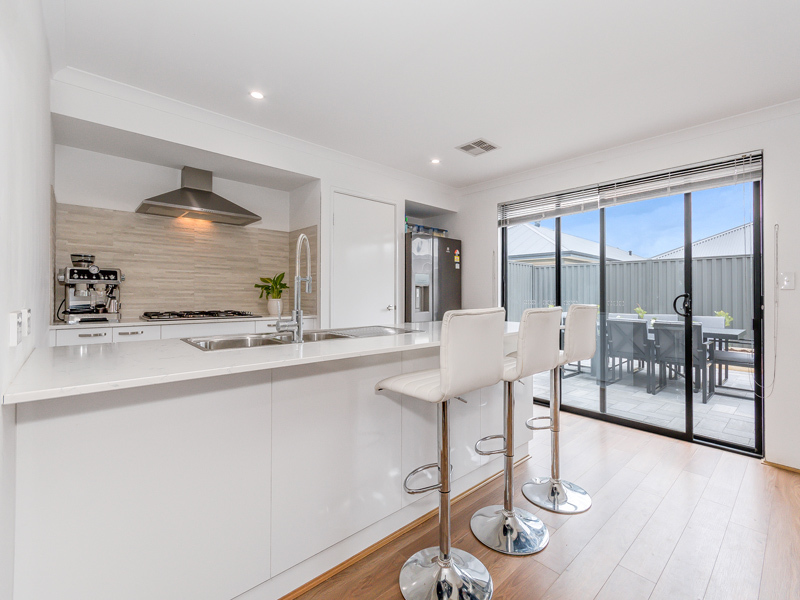 Listing image for 7 Kieley Street, Hilbert  WA  6112