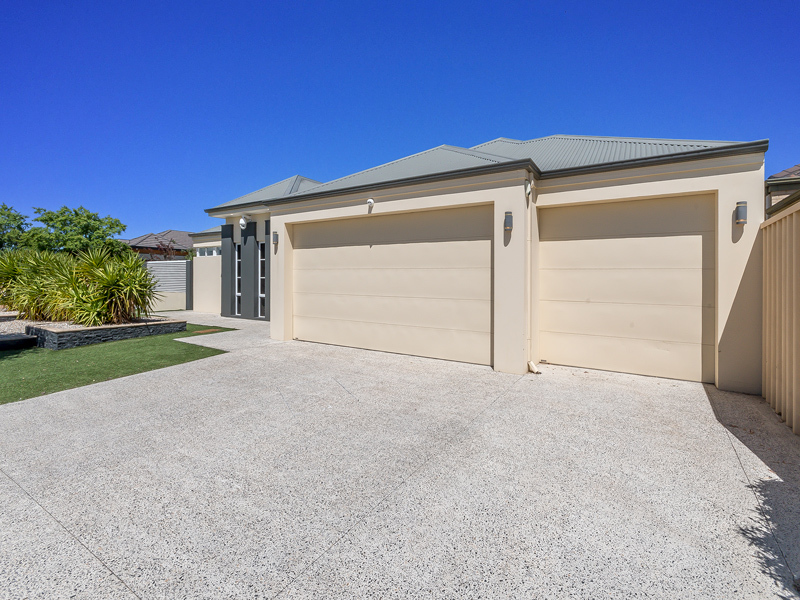 Listing image for 176 Castlewood Parkway, Southern River  WA  6110