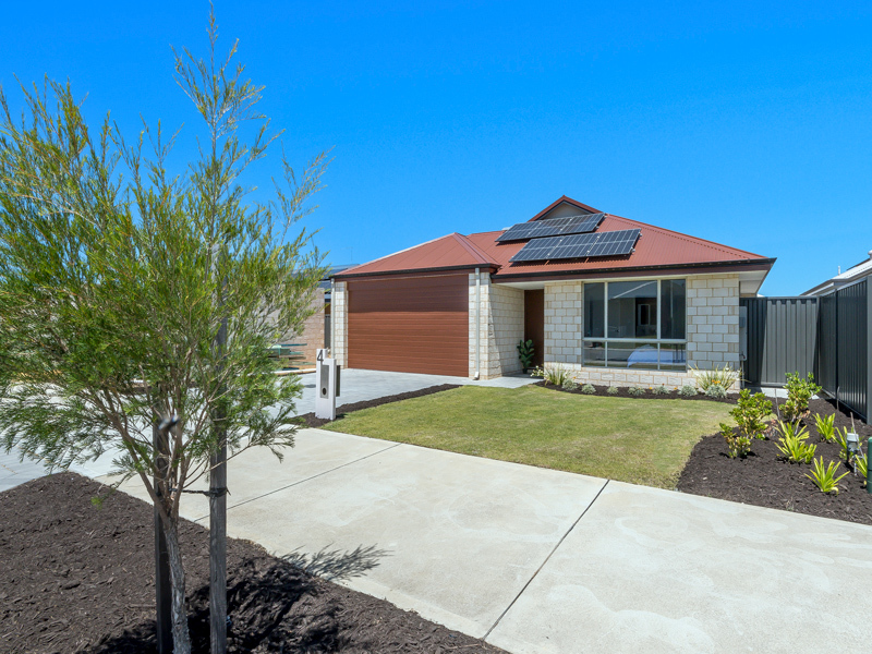 Listing image for 4 Westmeath Loop, Southern River  WA  6110