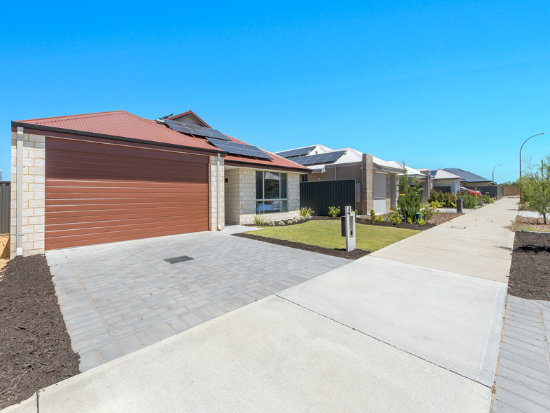 4 Westmeath Loop, Southern River WA 6110