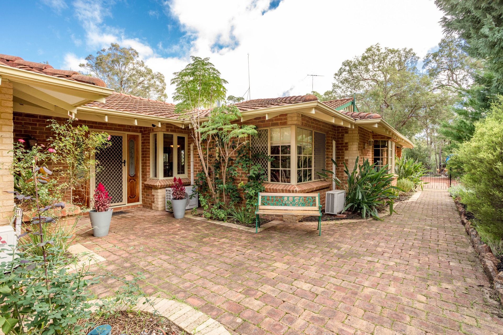 Listing image for 65 Wallangarra Drive, Bedfordale  WA  6112