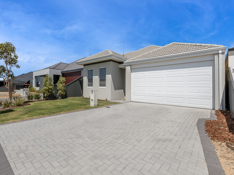 14 Sovite Road, Piara Waters WA 6112