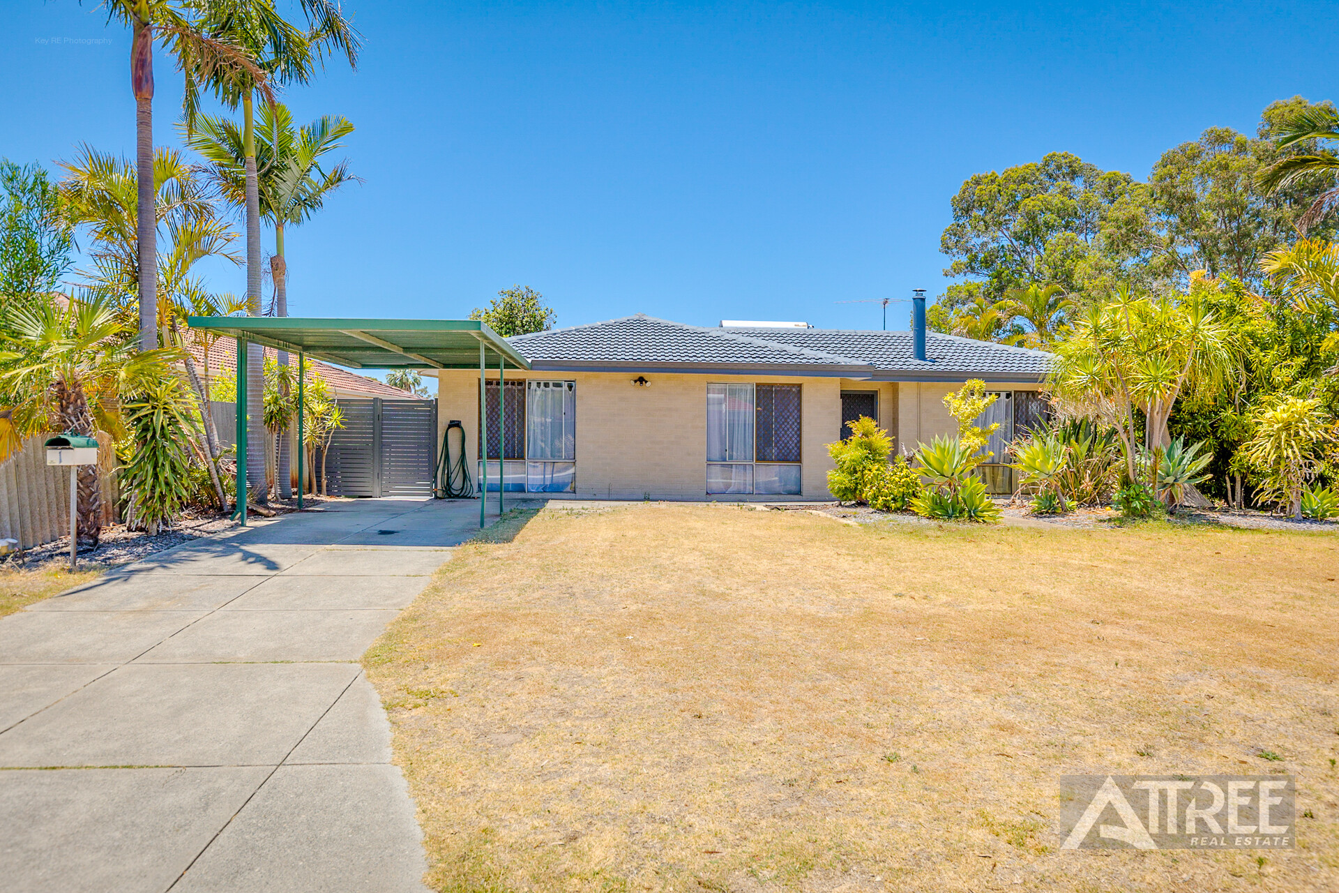 Listing image for 1 Oakajee Court, Gosnells  WA  6110