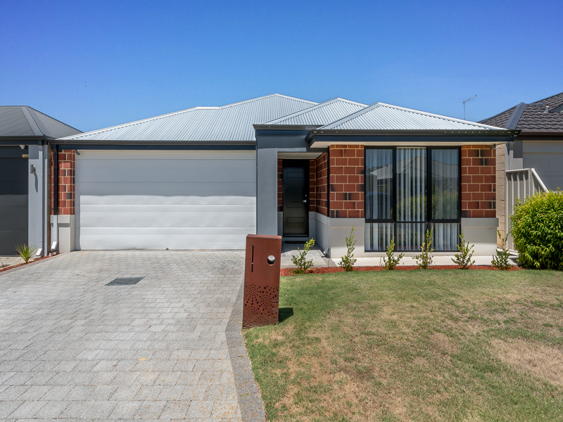 19 Flatbush Road, Hilbert WA 6112