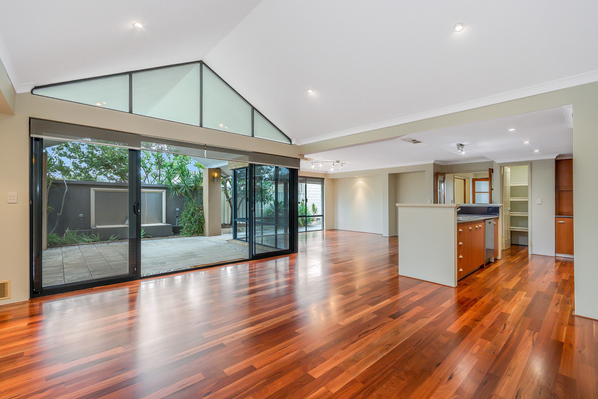 38 Bramdean Crescent, Canning Vale WA 6155