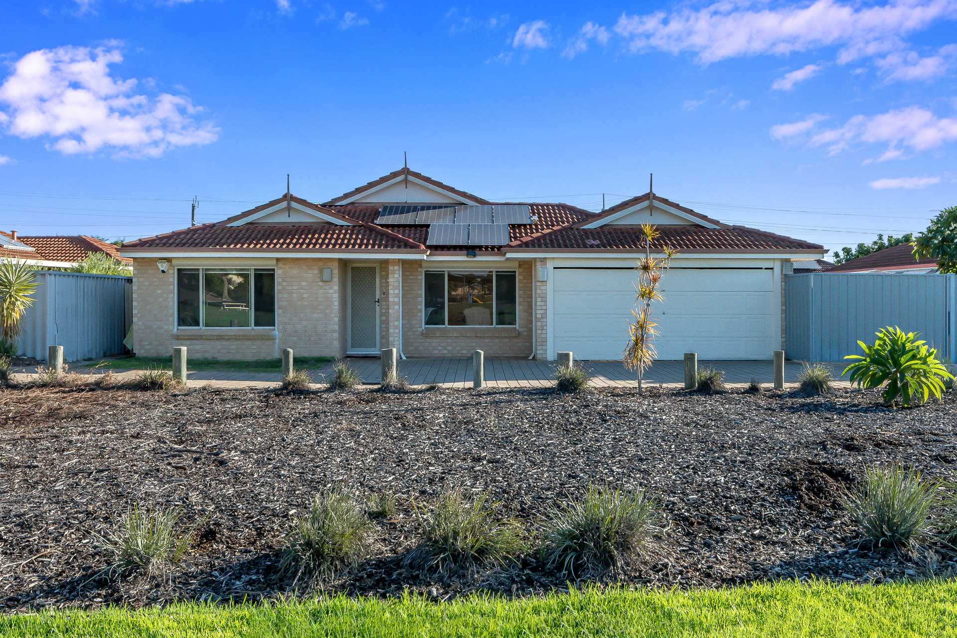 Listing image for 2/35 Grundy Way, Thornlie  WA  6108